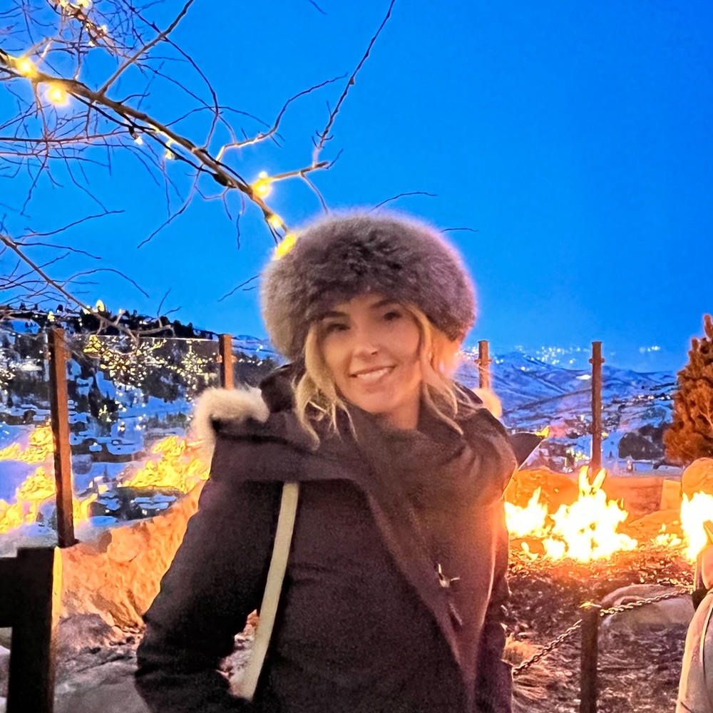 Meet your Posher, Courtney